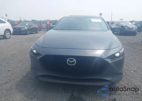 2023 Mazda Mazda3 2.5 S Carbon Edition z USA, uszkodzony, nr VIN JM1BPALM7P1600527